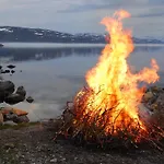 Kilpisjaerven Tunturimajat Сasa de vacaciones *