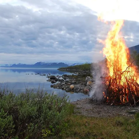 Kilpisjaerven Tunturimajat Feriehus *